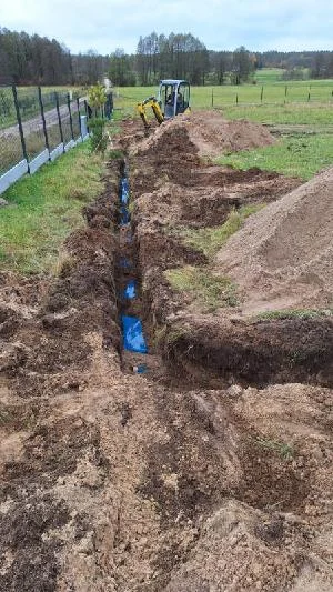 Koparka przy pracach ziemnych